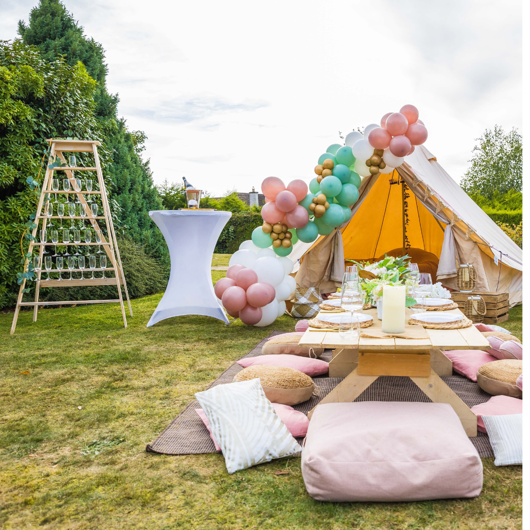 Deluxe Bell Tent Dining Experience